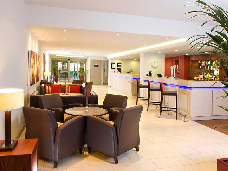 Holiday Inn Express Taunton East By Ihg Eksteriør bilde