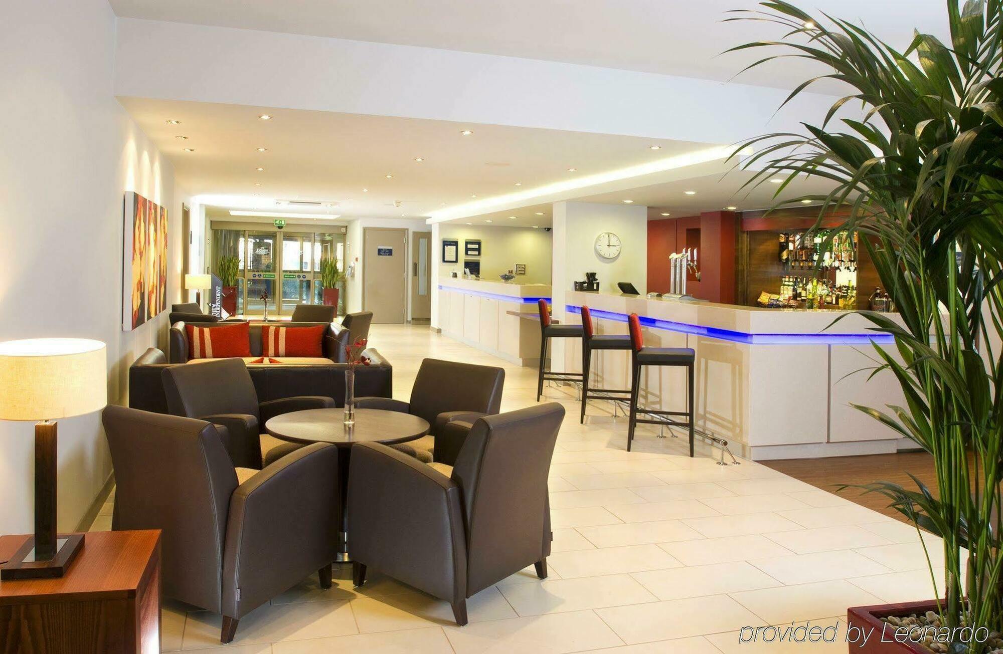 Holiday Inn Express Taunton East By Ihg Interiør bilde